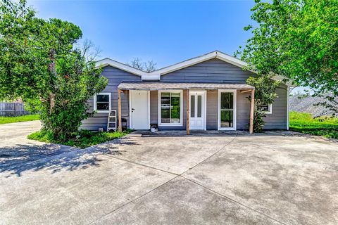 Multifamily For Sale - 6223 Lavender Street<br/> Houston, TX 77026