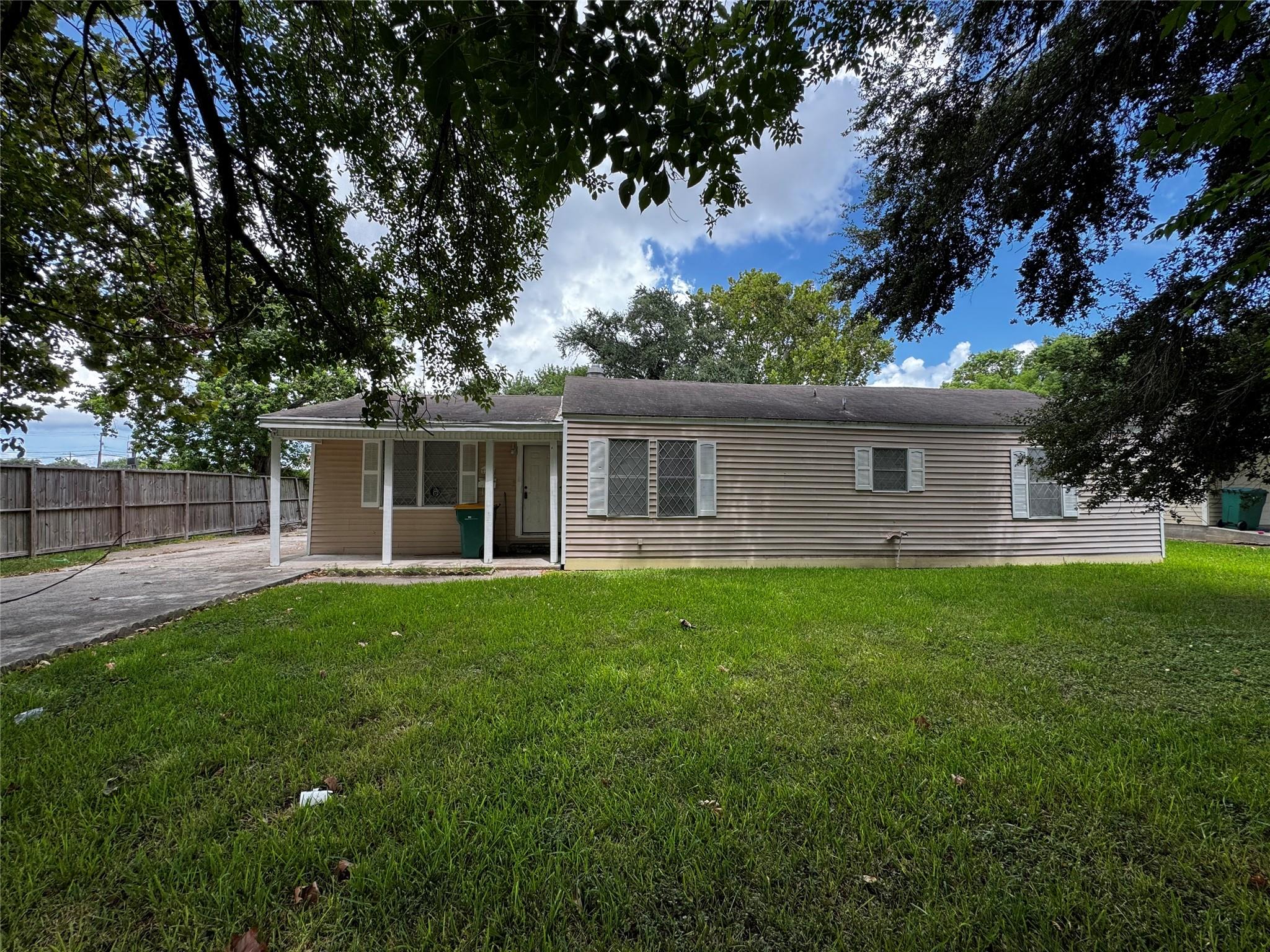 225 Beatrice Street