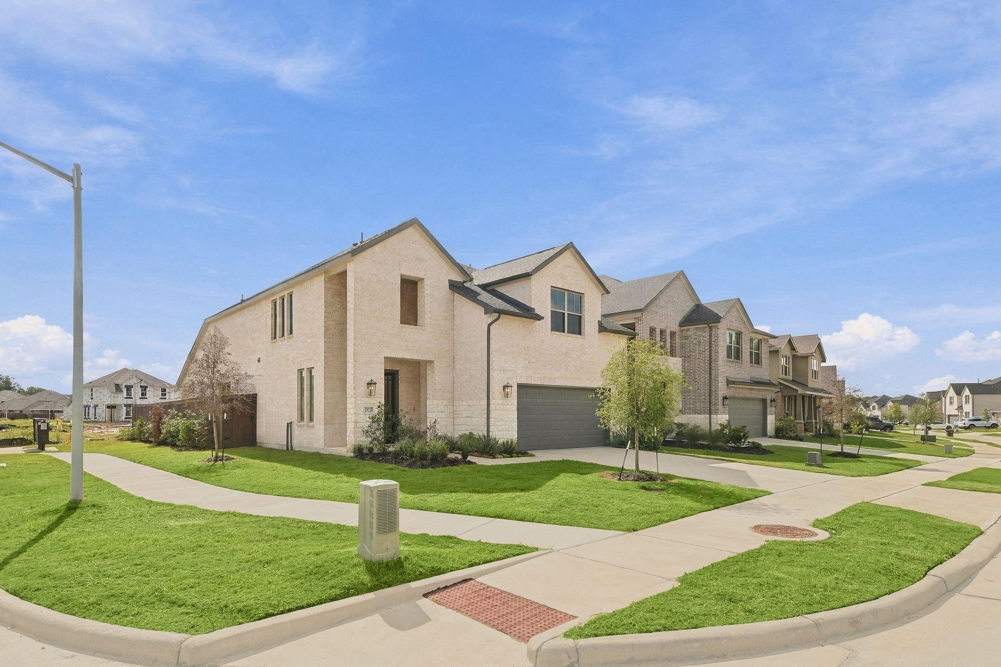 28726 Mount Bonnell Lane