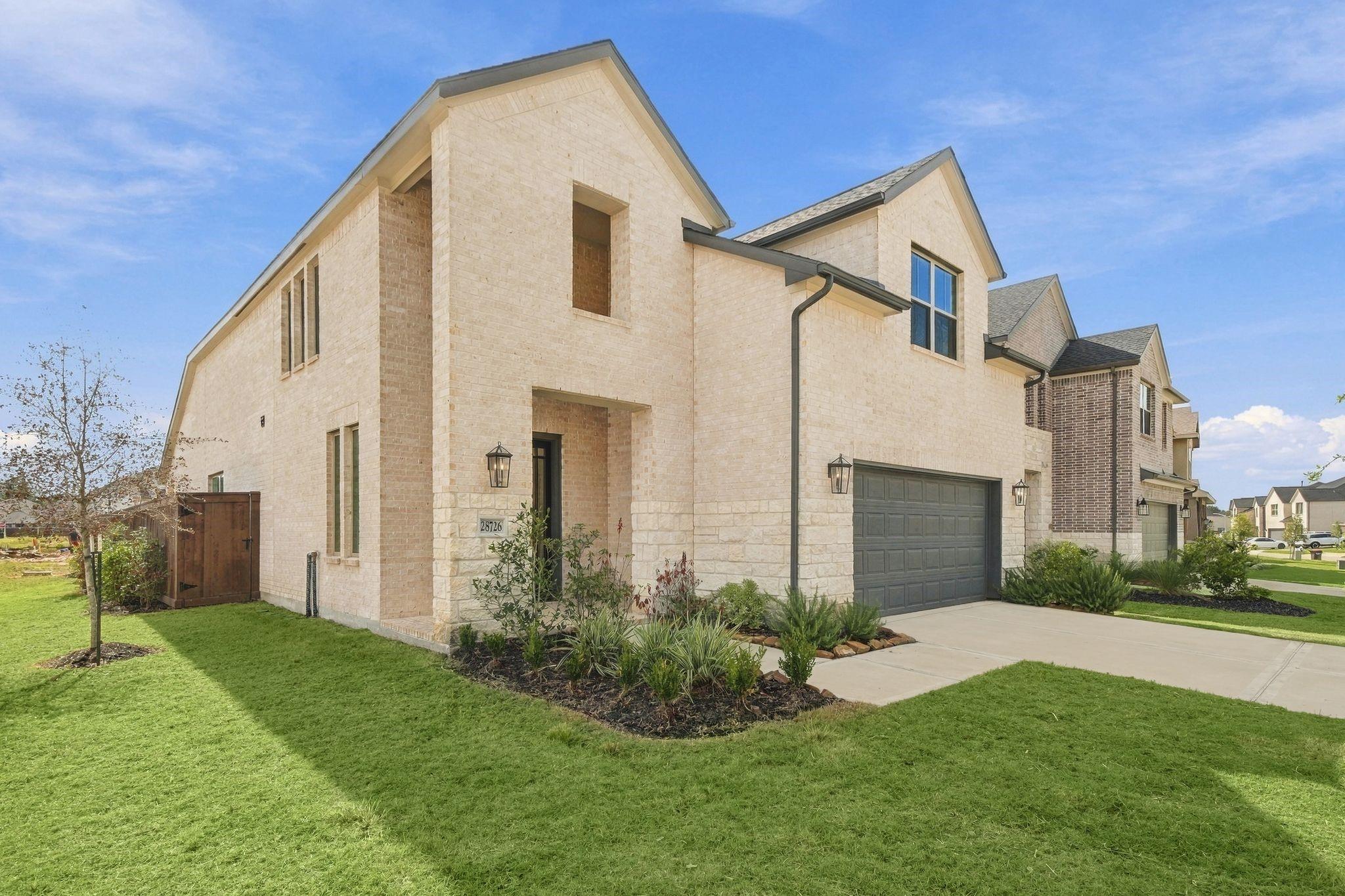 28726 Mount Bonnell Lane