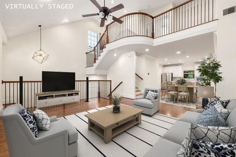 Photo of 1353 Studer Street, Houston, TX 77007 (MLS # 12597980)