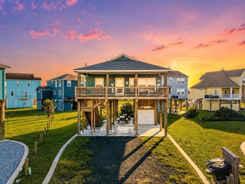 Photo of 3260 Hidden Gold, Crystal Beach, TX 77650 (MLS # 4722025)