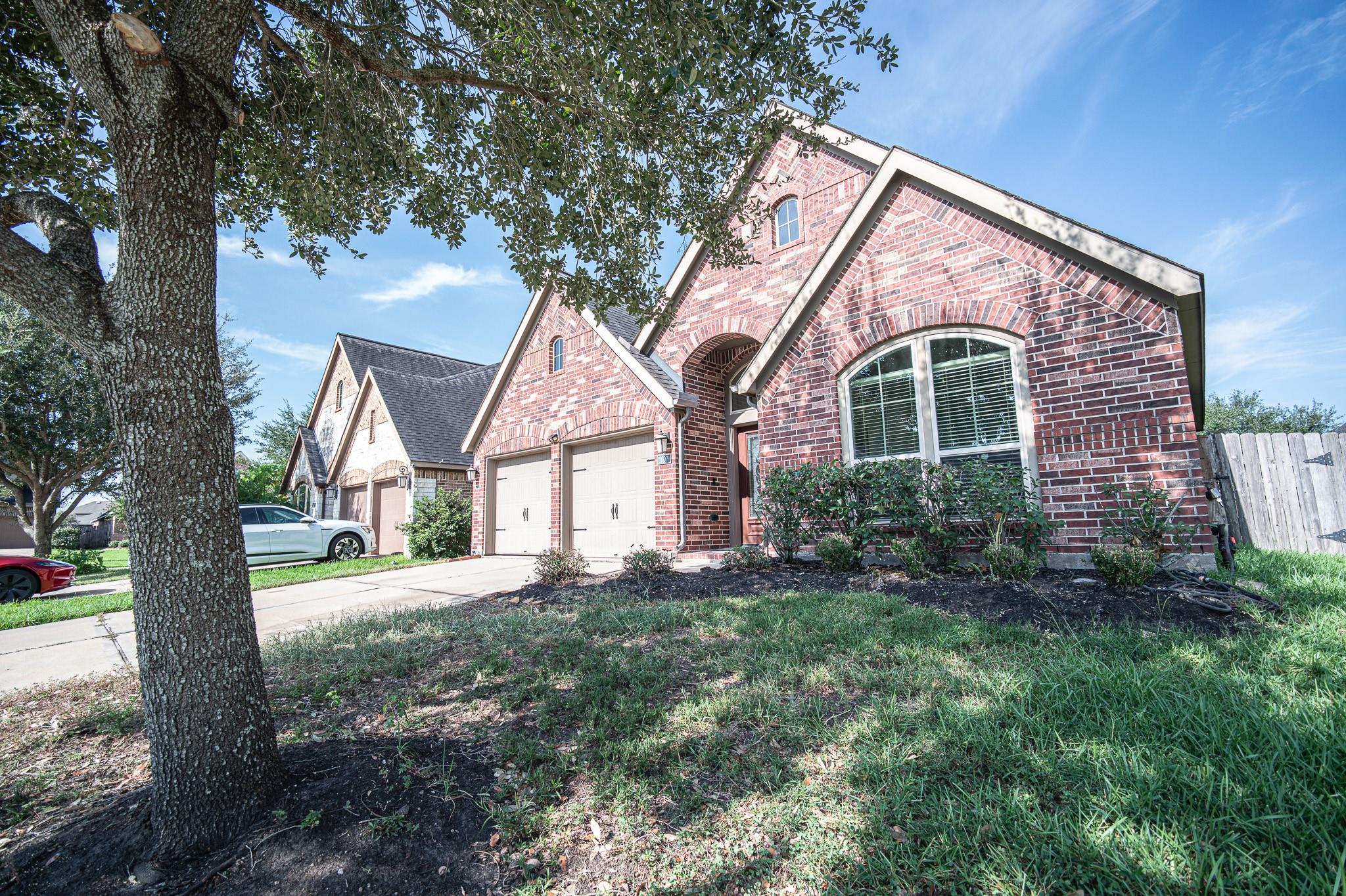 1807 Andrew Oaks Court
