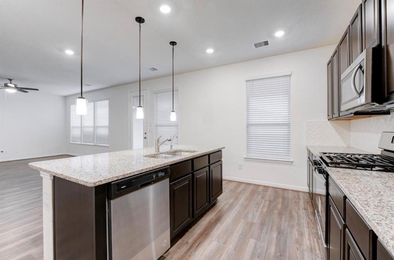 7211 Bakersfield Court
