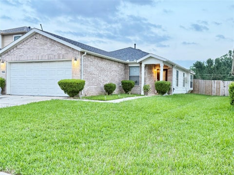 Homes For Sale - 22843 Twisting Pine Drive<br/> Spring, TX 77373