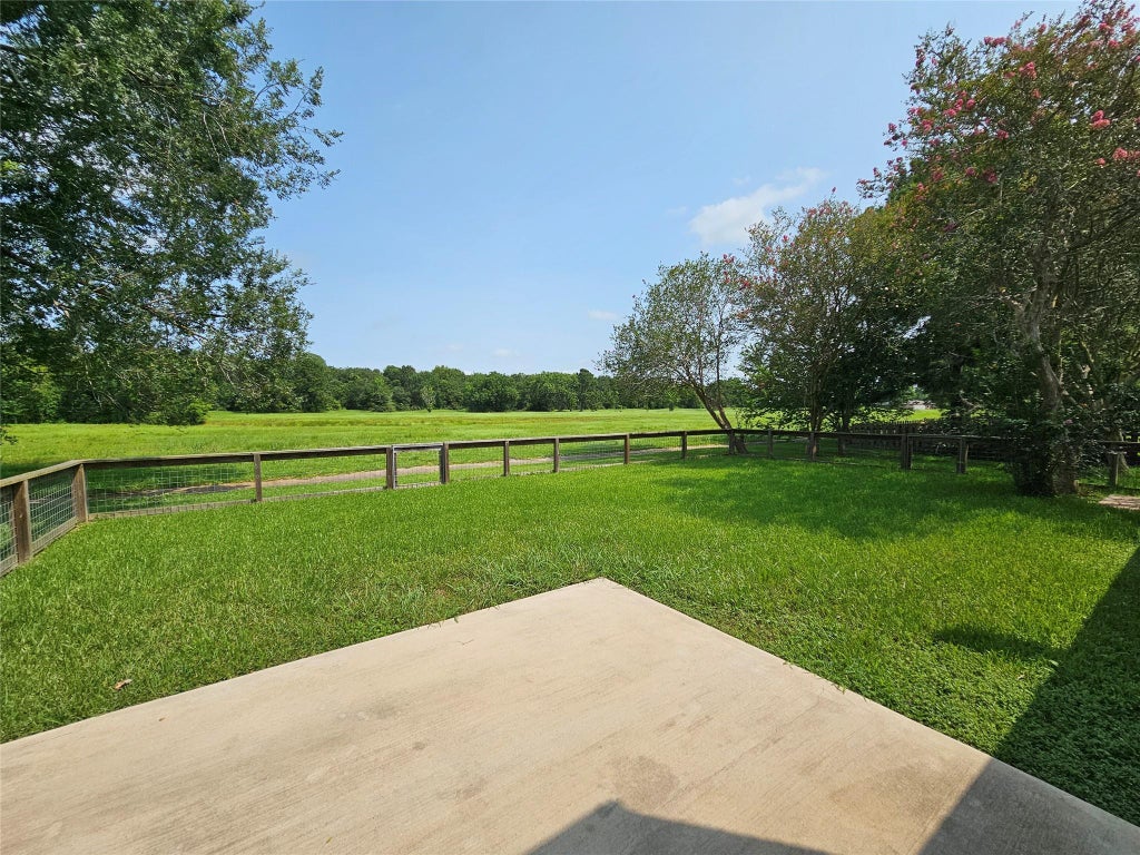 Photo of 221 Palm Aire Drive, Friendswood, TX 77546 (MLS # 89514278)