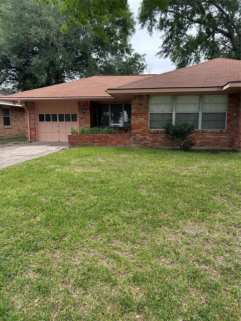 Photo of 4022 Cheena Drive, Houston, TX 77025 (MLS # 10674239)