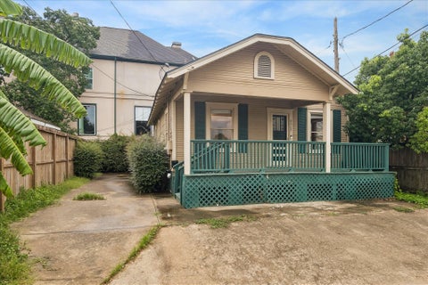 Photo of 2717 Mcduffie Street, Houston, TX 77098 (MLS # 24515966)