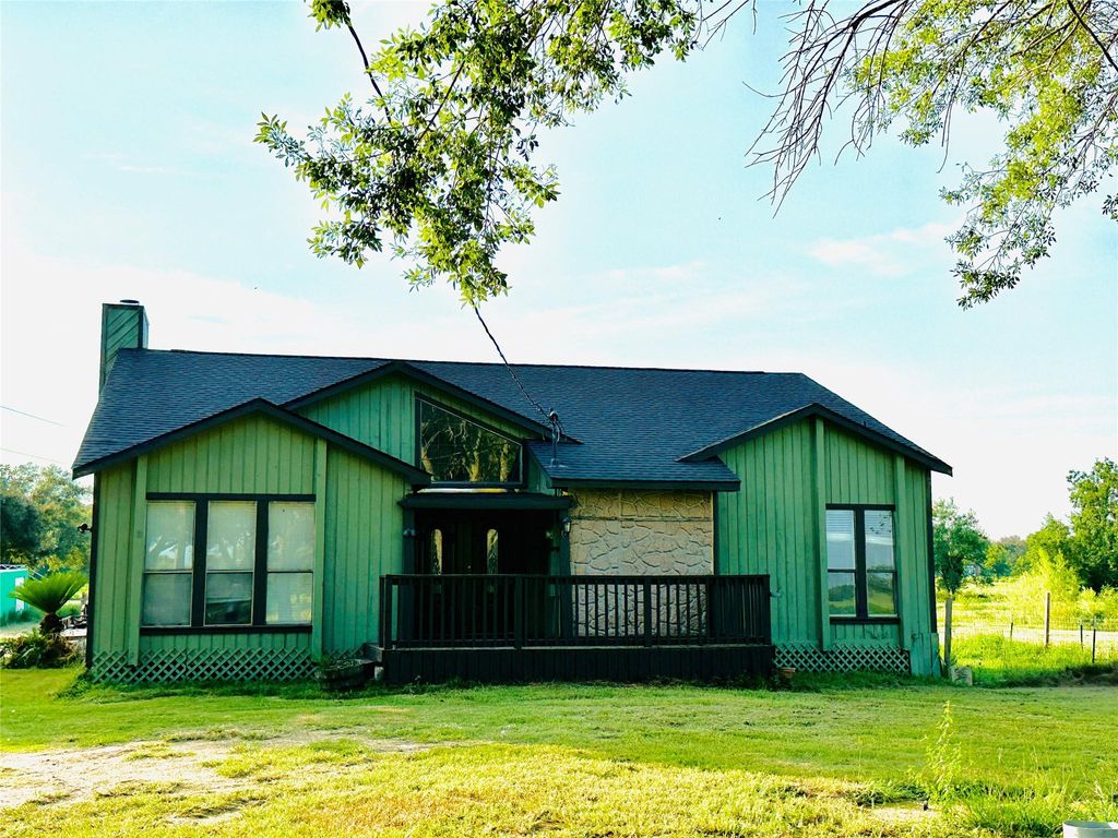 Photo of 25417 Highway 6, Hempstead, TX 77445 (MLS # 67385075)