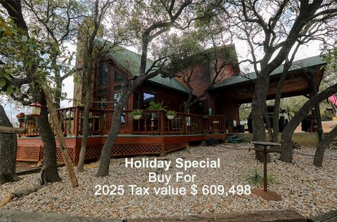 Photo of 601 Echo Drive Dr, Spicewood, TX 78669 (MLS # 16369310)