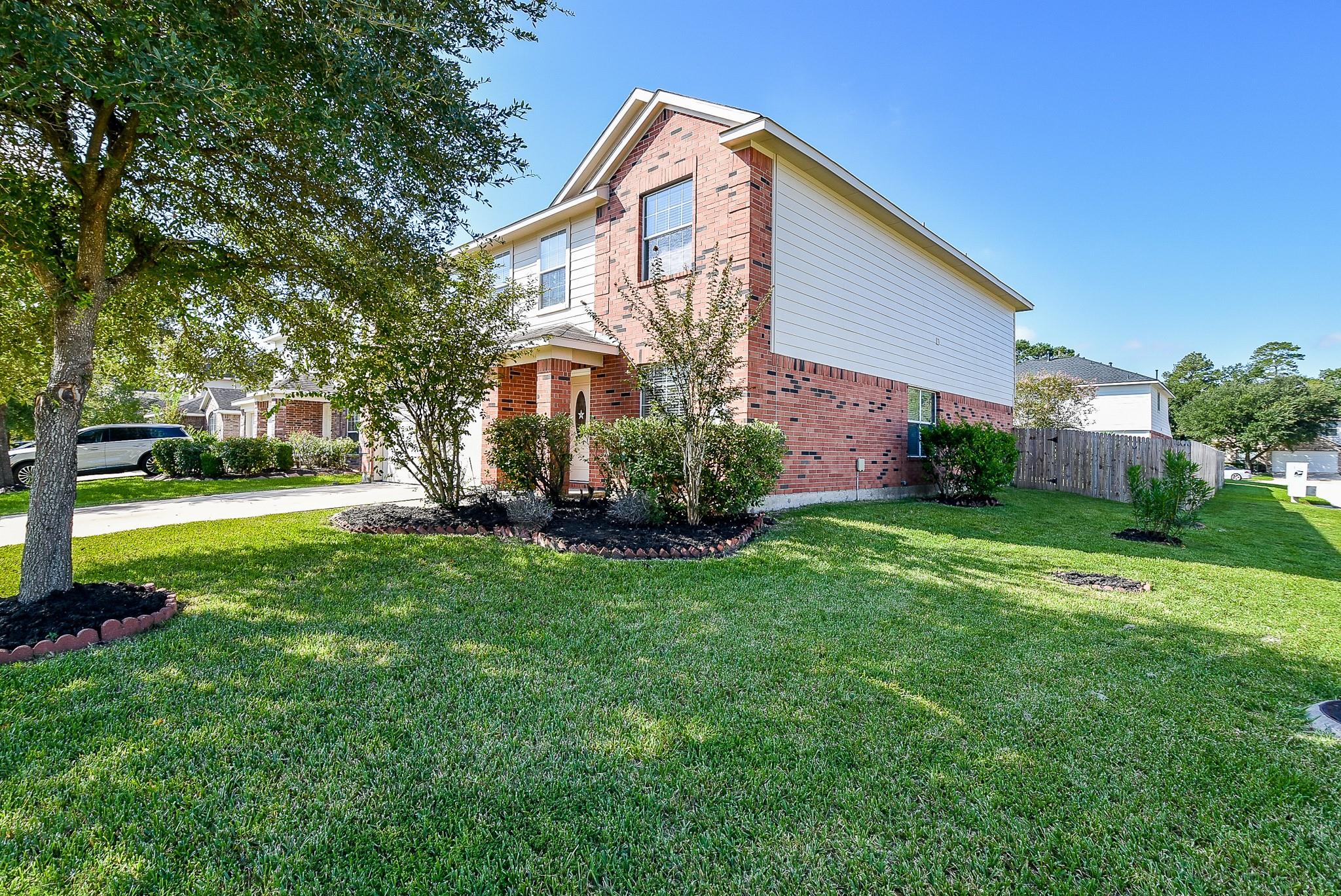 23527 Maple View Drive