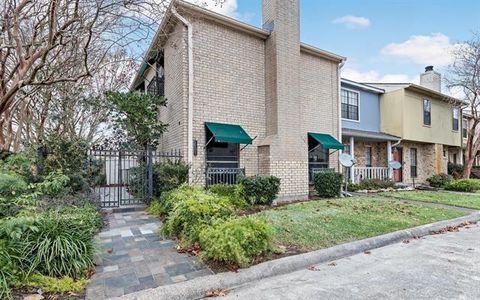 Photo of 1162 Green Meadow Street, Beaumont, TX 77706 (MLS # 25337877)