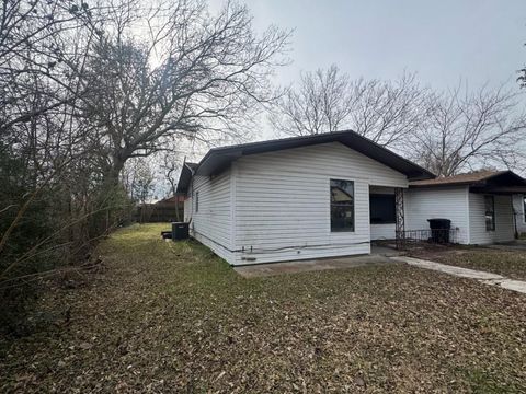 1805 Vermont Street Baytown TX 77520