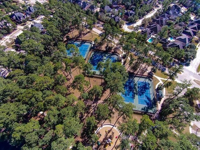 10111 Earlington Manor Drive