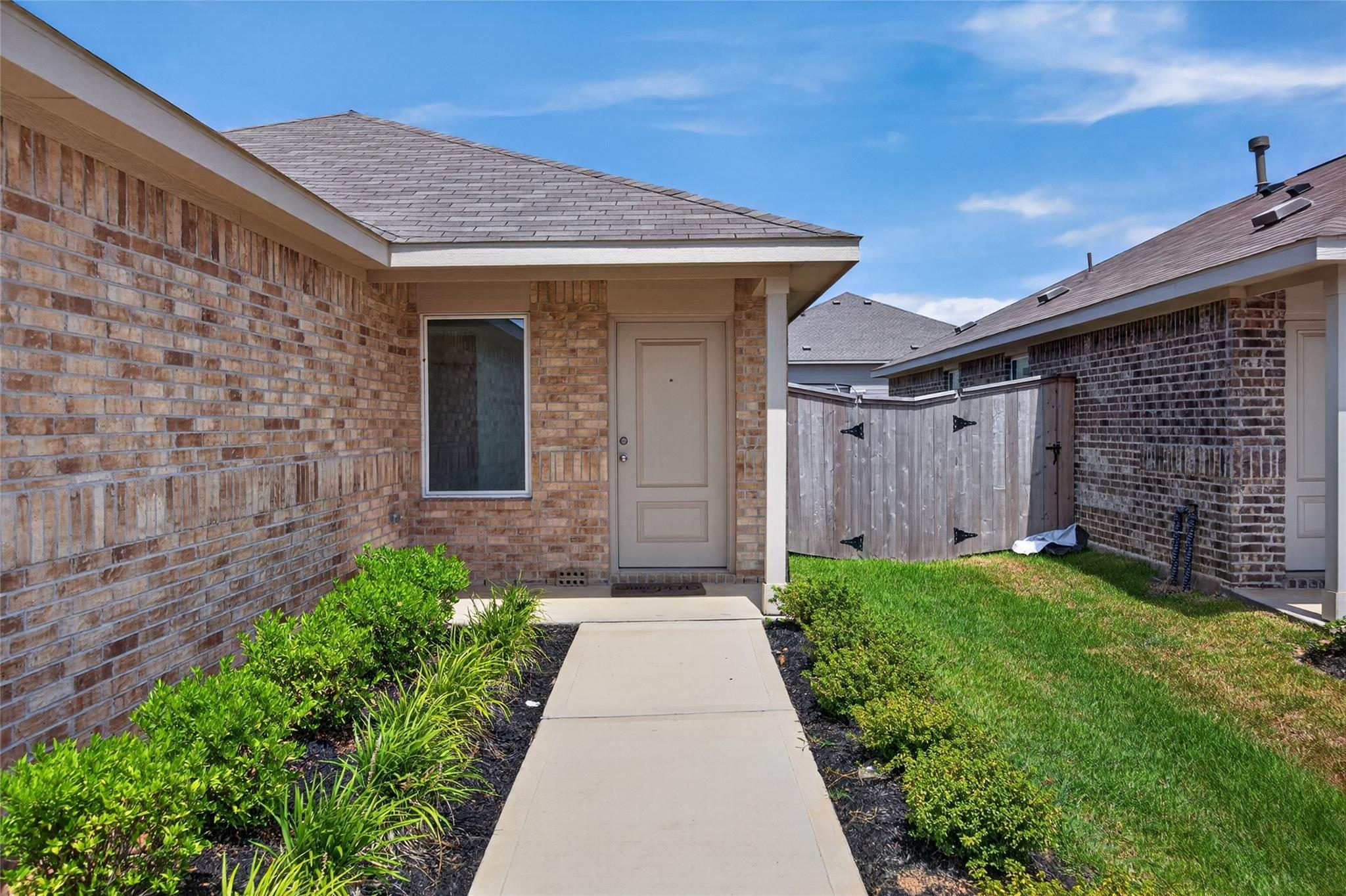 26722 Cascade Sunrise Street