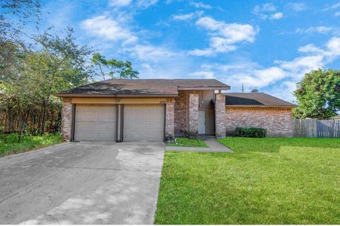 Photo of 1115 Whispering Pine Drive, Missouri City, TX 77489 (MLS # 35903327) Photo of 1115 Whispering Pine Drive, Missouri City, TX 77489 (MLS # 35903327)