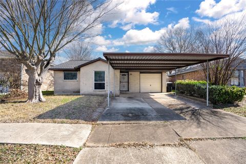 Photo of 11407 Murr Way, Houston, TX 77048 (MLS # 57717938)