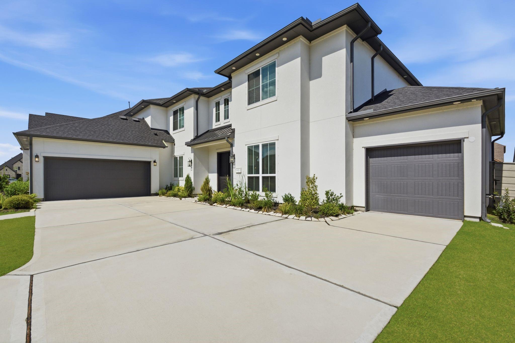 4922 Grapevine Lane