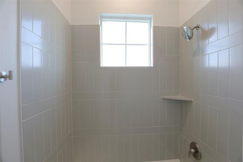 Tiny photo for 136 E 37th Street, Houston, TX 77018 (MLS # 14962812)