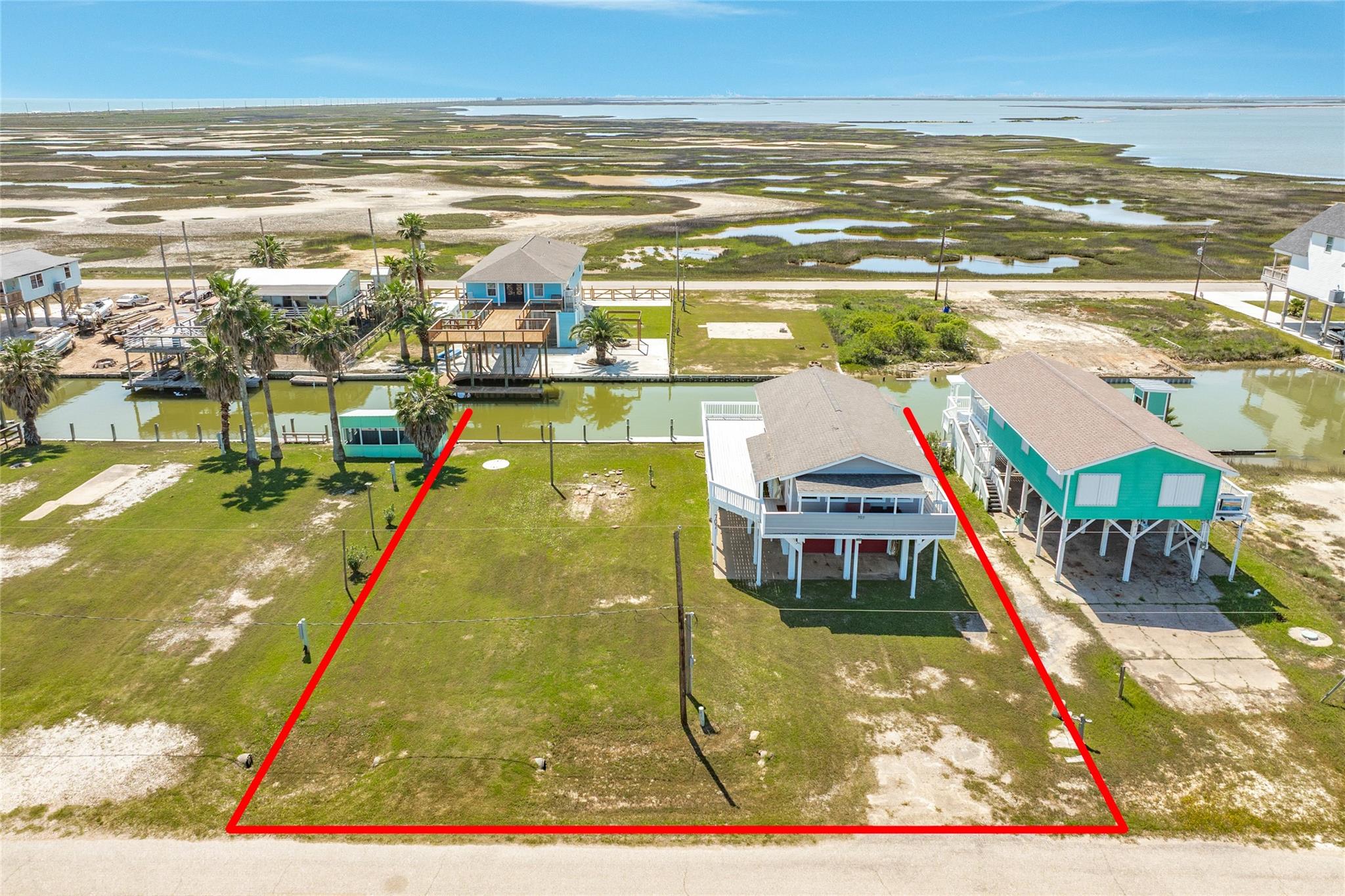 707 Pompano Lane