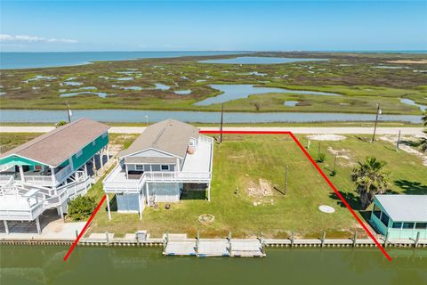 Photo of 707 Pompano Lane, Freeport, TX 77541 (MLS # 89674689)