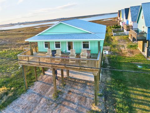 Photo of 1627 Blue Water Hwy, Surfside Beach, TX 77541 (MLS # 69052603)