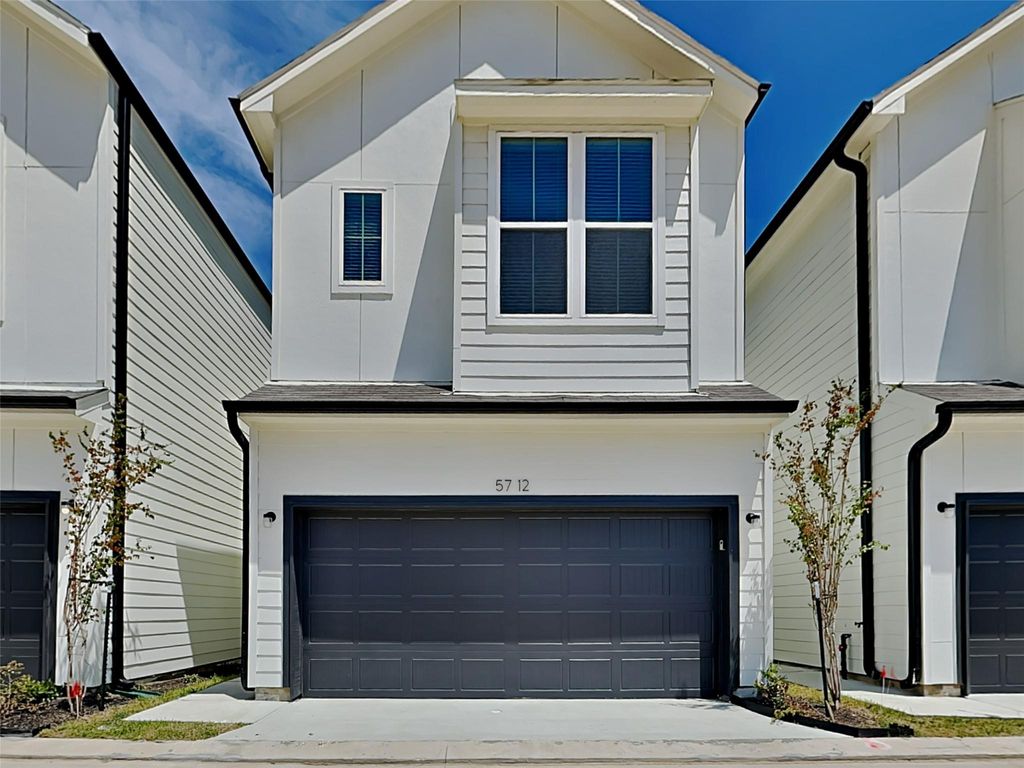 Photo of 5712 Quinn Landing Road, Houston, TX 77091 (MLS # 84872281)