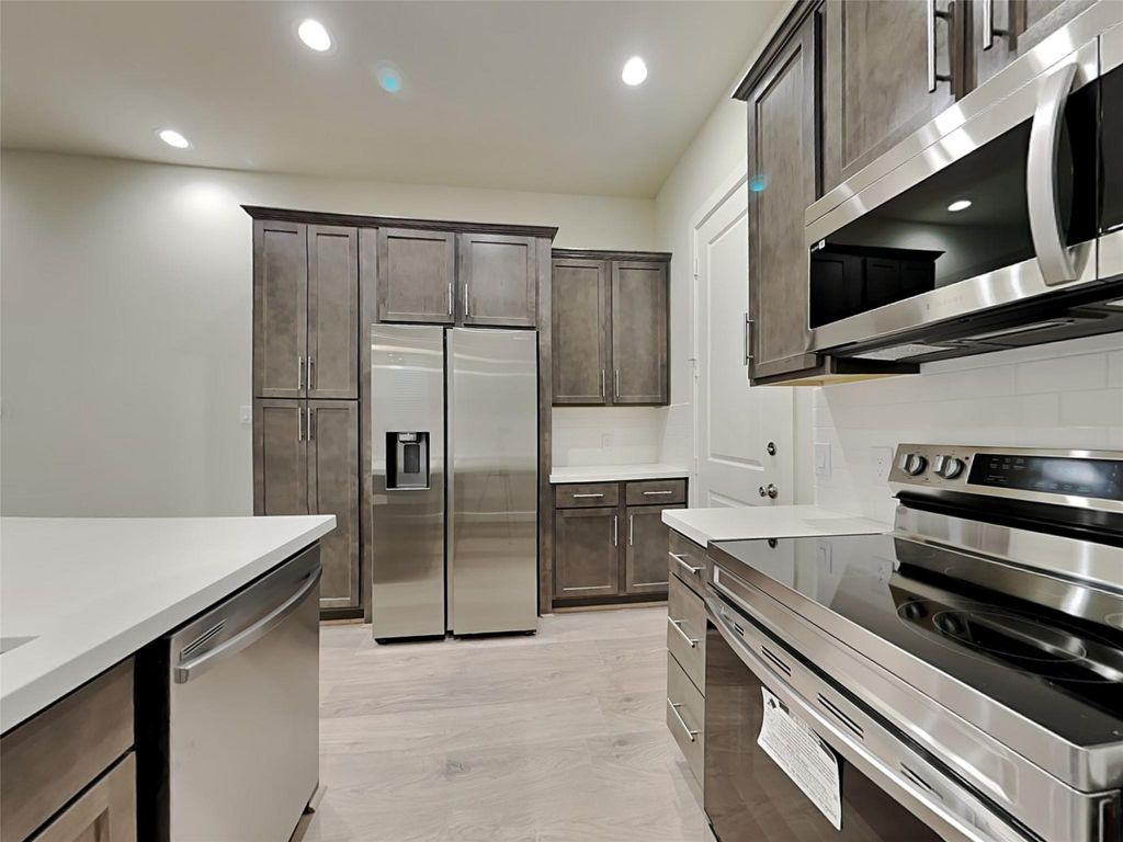 Photo of 5712 Quinn Landing Road, Houston, TX 77091 (MLS # 84872281)