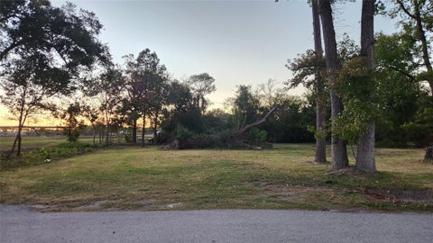 Vacant Land For Sale - 15607 Dowlwood Drive<br/> Harris County, Houston, TX 77032