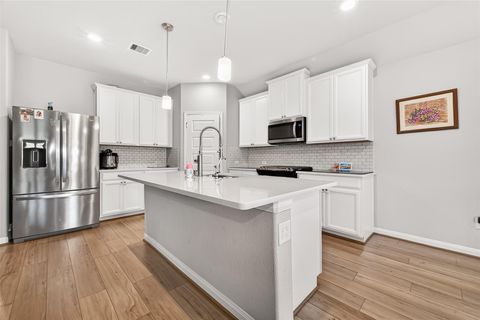 Tiny photo for 627 Ellwood Terrace Lane, Richmond, TX 77406 (MLS # 29579806)