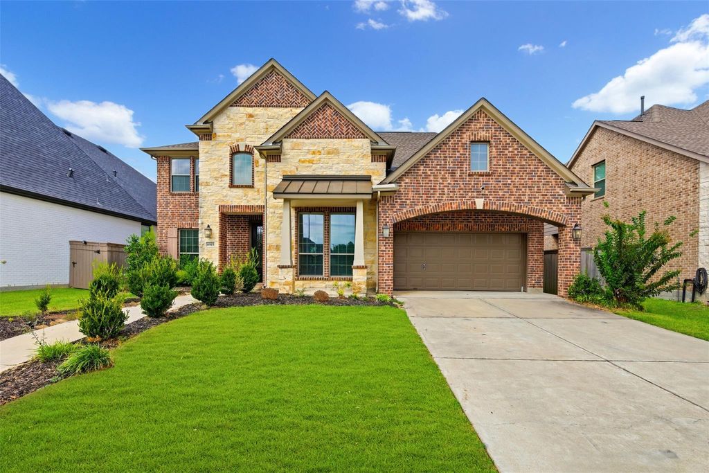 Photo of 8915 Forest Side Drive, Missouri City, TX 77459 (MLS # 92905455)