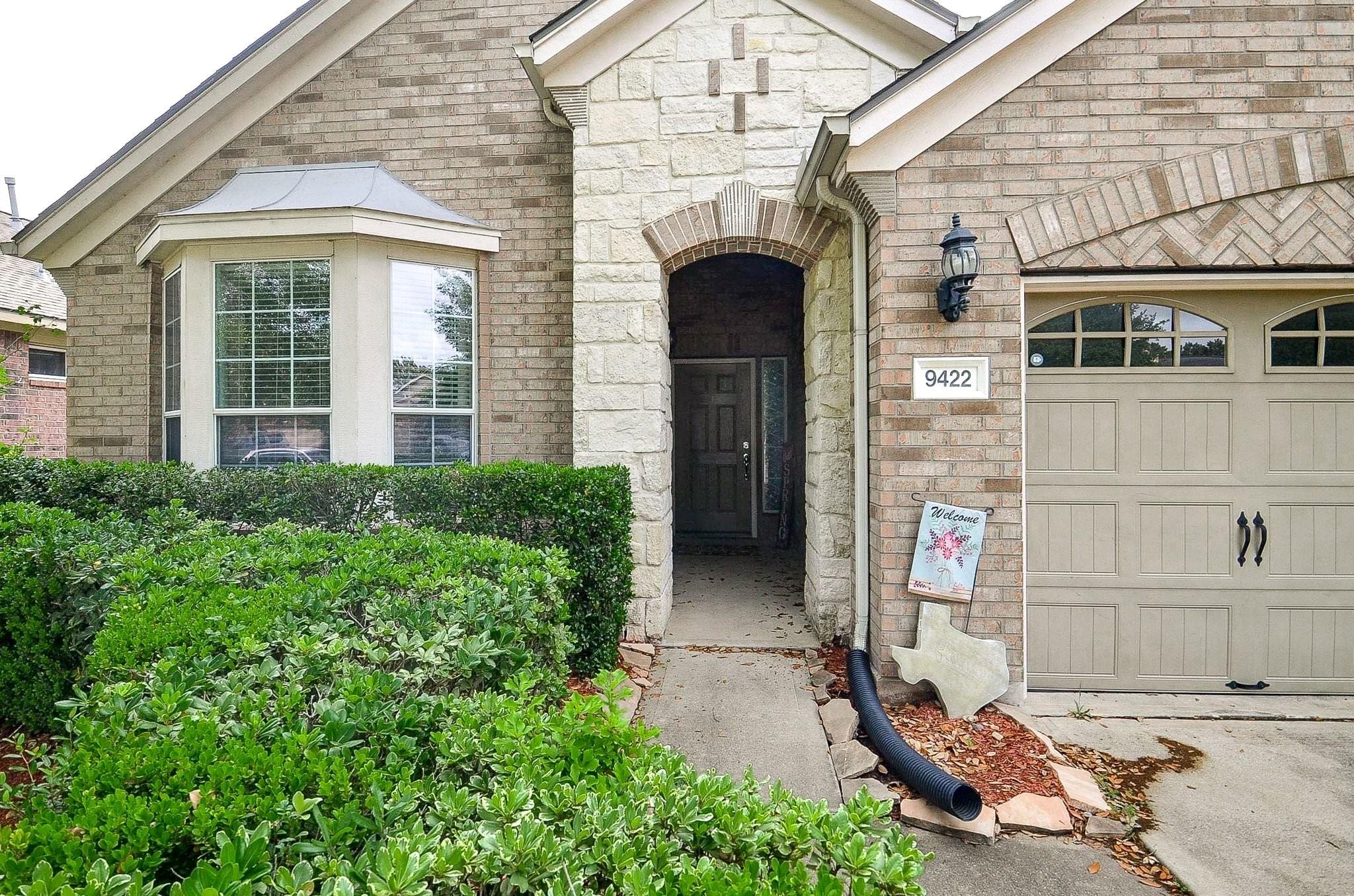 9422 Herons Grove Lane