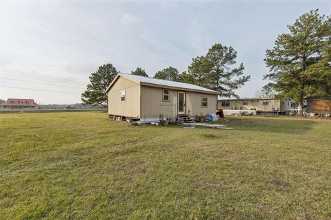 Apartment For Sale - 25 Pine Prairie School Road<br/> Walker County, Huntsville, TX 77320