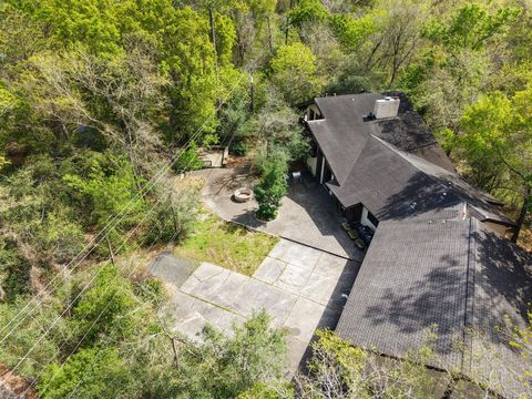 Photo of 104 Gershwin Drive, Houston, TX 77079 (MLS # 35171514)