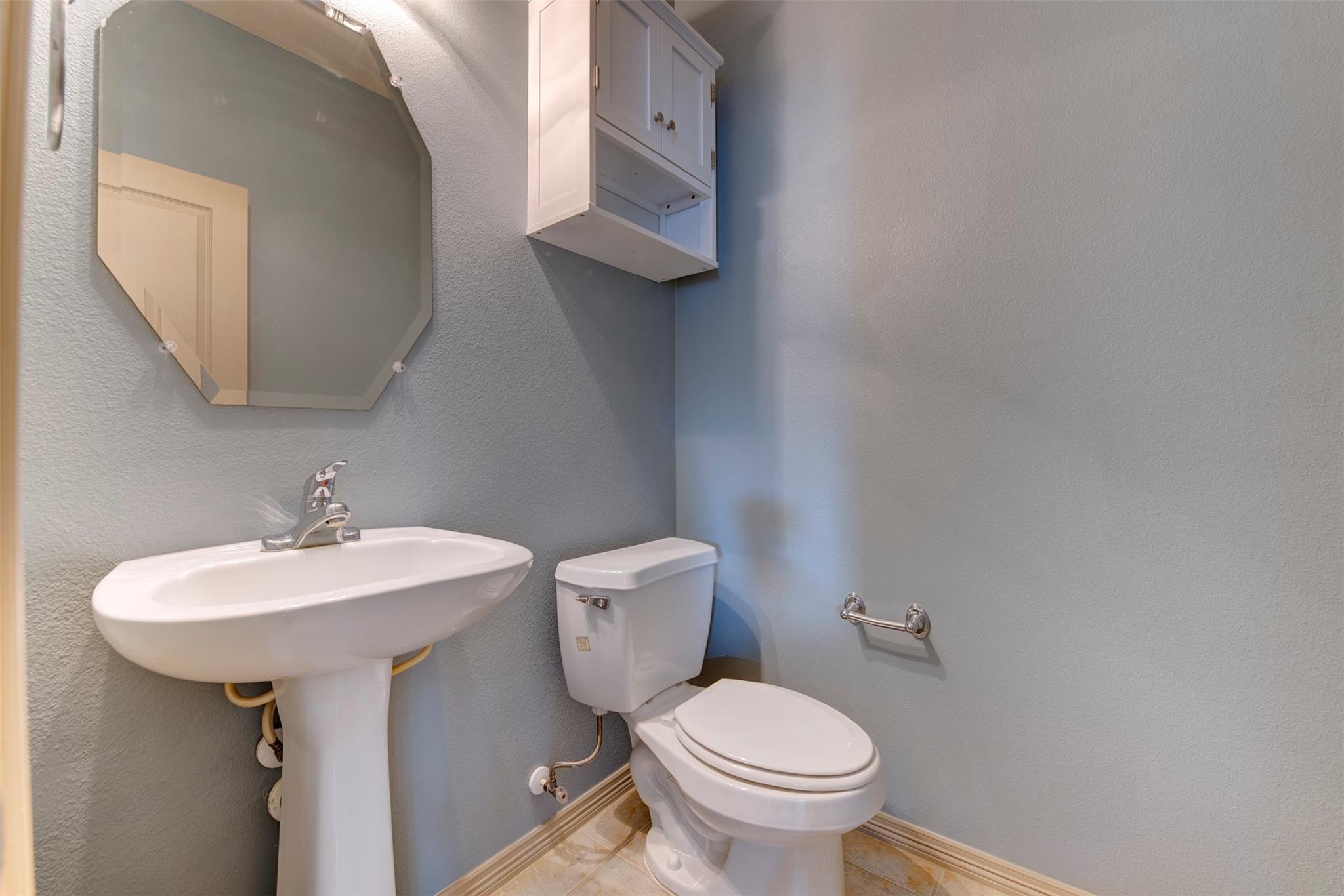 Houston, Texas 77040, United States, 2 Bedrooms Bedrooms, ,3 BathroomsBathrooms,Residential,Pending,245996