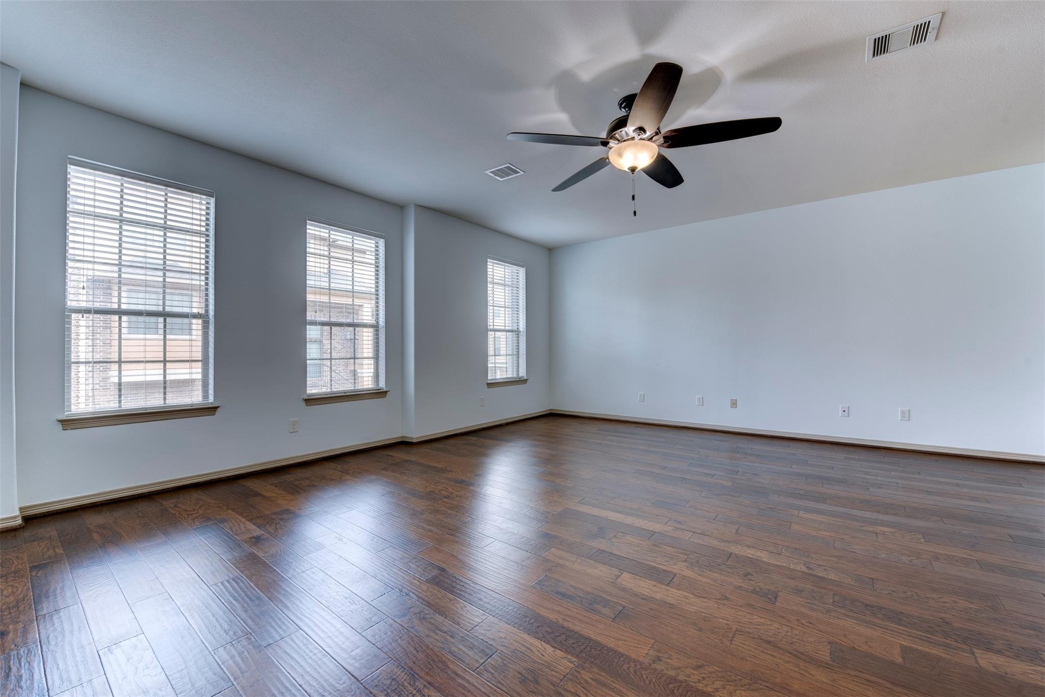 Houston, Texas 77040, United States, 2 Bedrooms Bedrooms, ,3 BathroomsBathrooms,Residential,Pending,245996