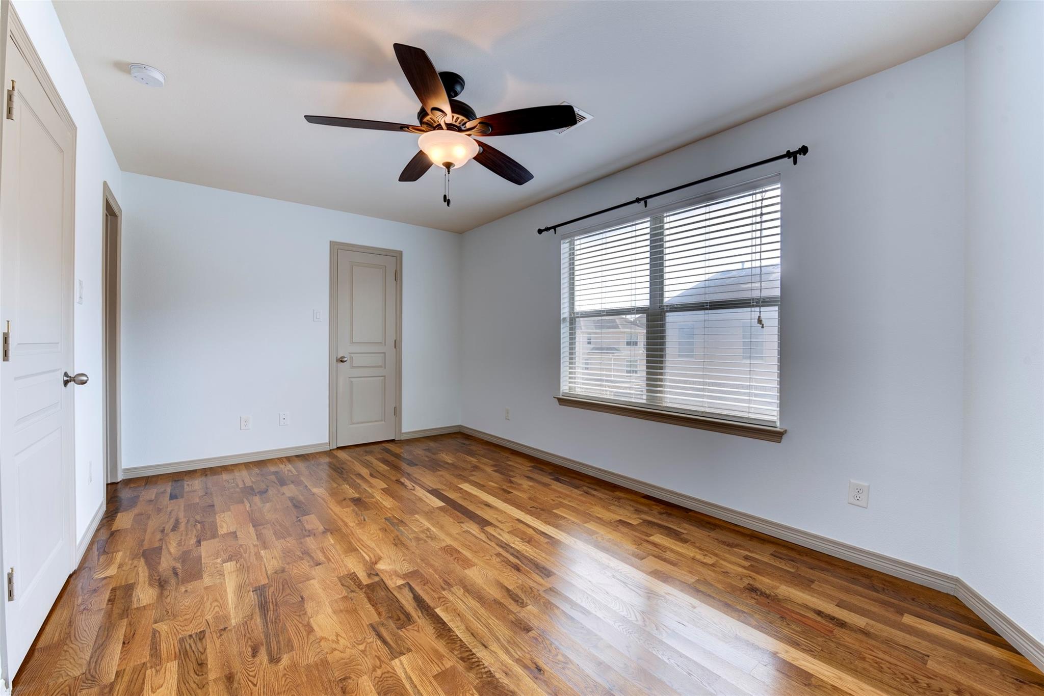 Houston, Texas 77040, United States, 2 Bedrooms Bedrooms, ,3 BathroomsBathrooms,Residential,Pending,245996