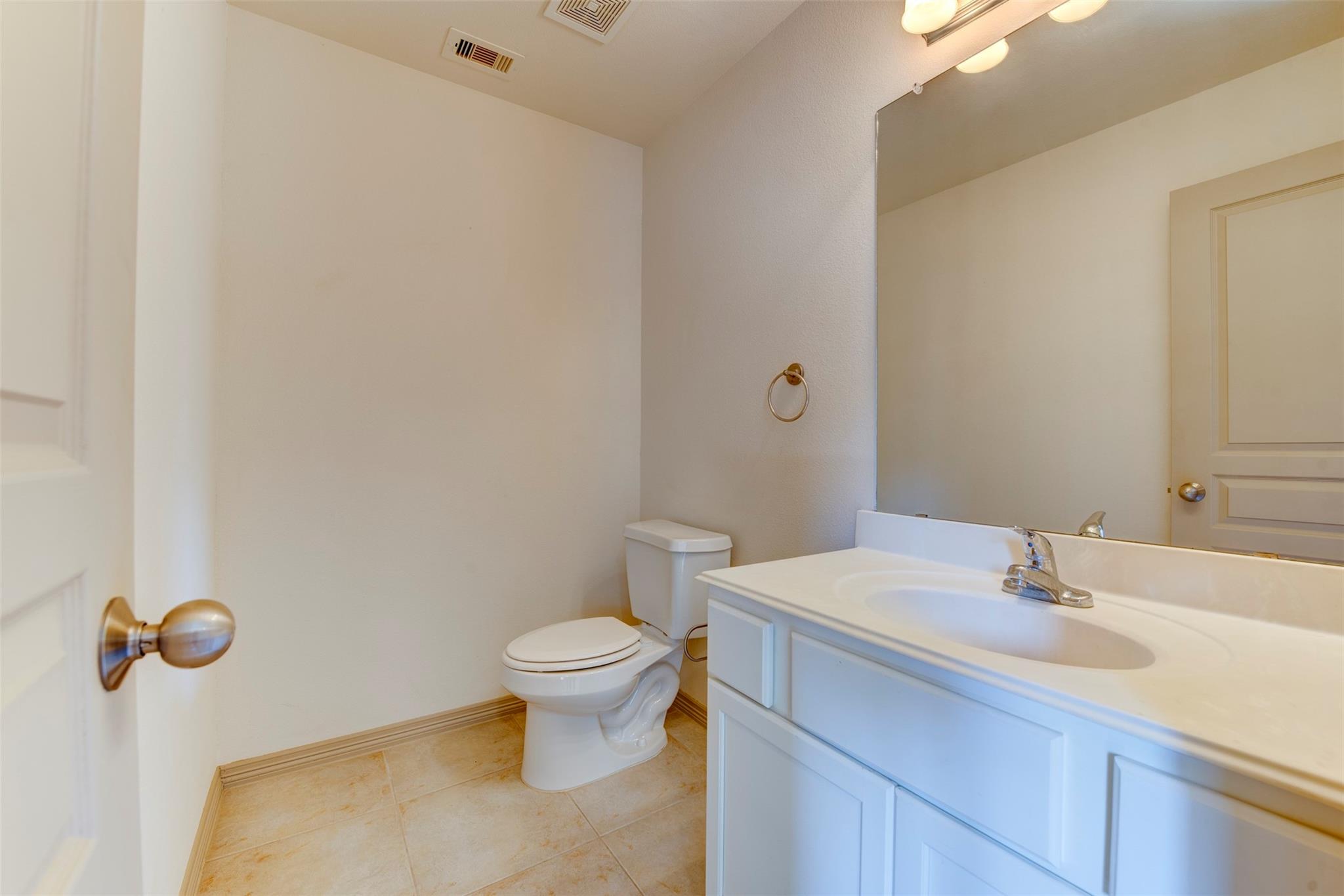 Houston, Texas 77040, United States, 2 Bedrooms Bedrooms, ,3 BathroomsBathrooms,Residential,Pending,245996