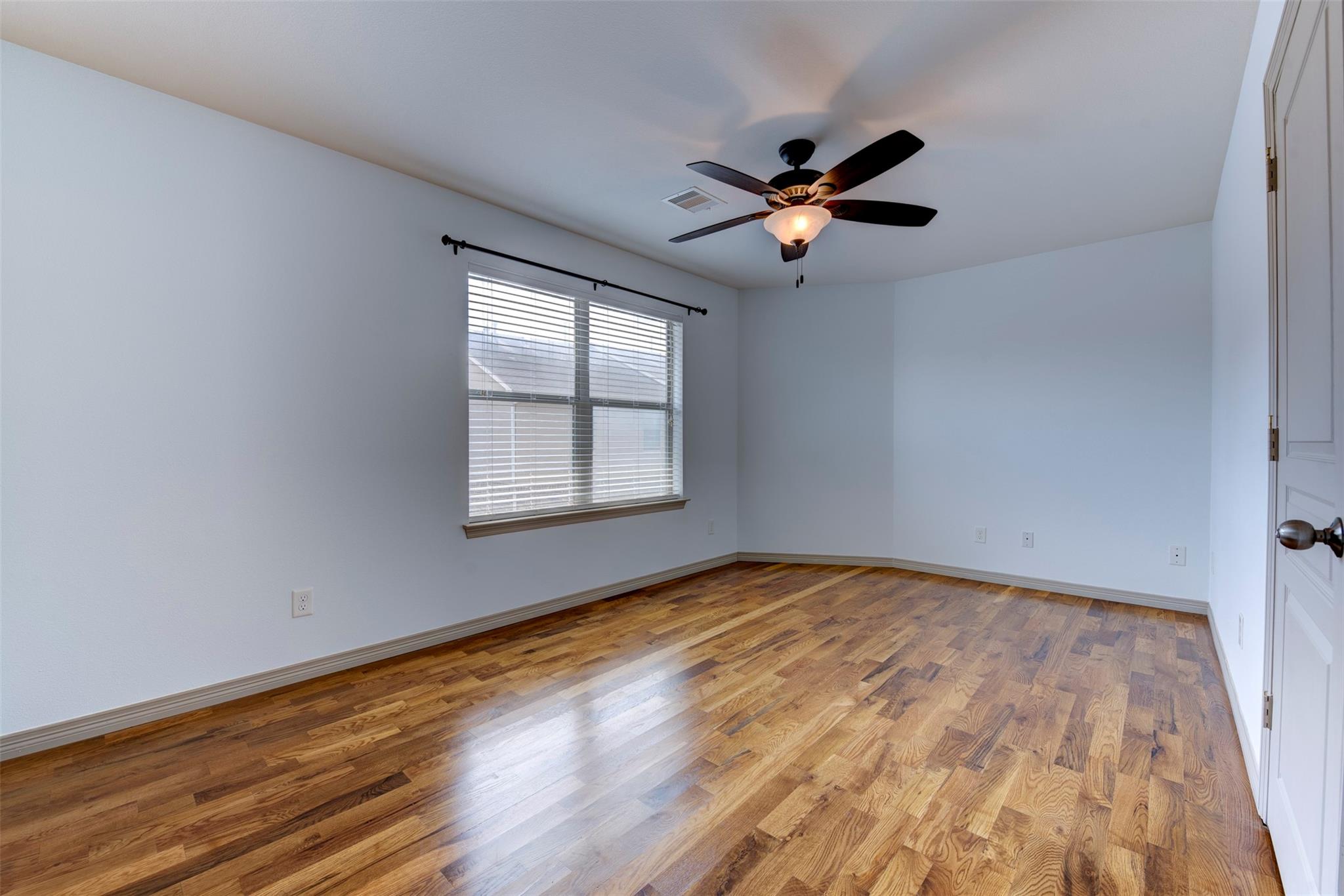 Houston, Texas 77040, United States, 2 Bedrooms Bedrooms, ,3 BathroomsBathrooms,Residential,Pending,245996