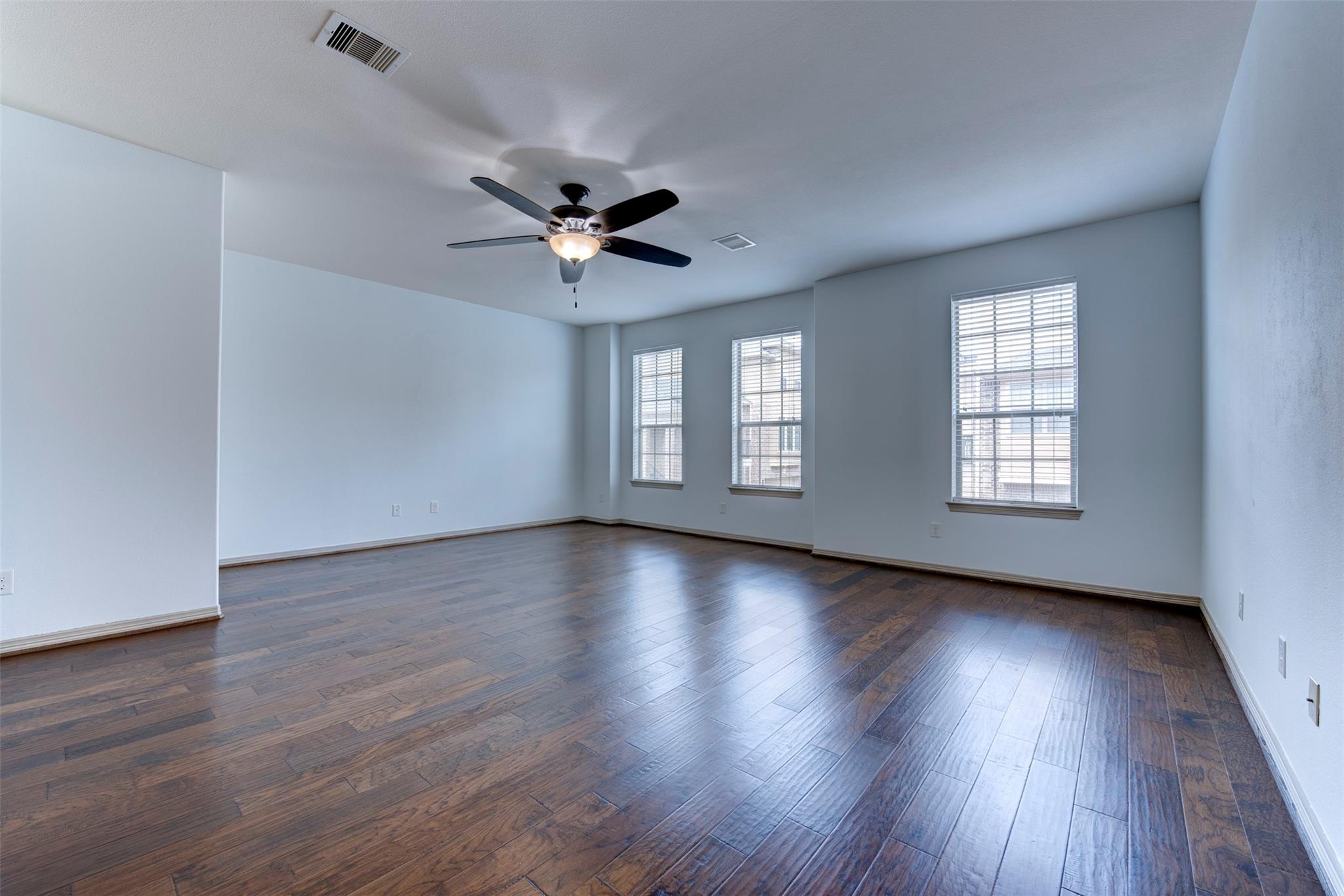 Houston, Texas 77040, United States, 2 Bedrooms Bedrooms, ,3 BathroomsBathrooms,Residential,Pending,245996