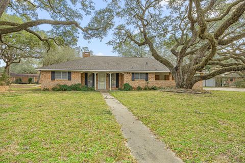 105 Memorial Lane Columbus TX 78934