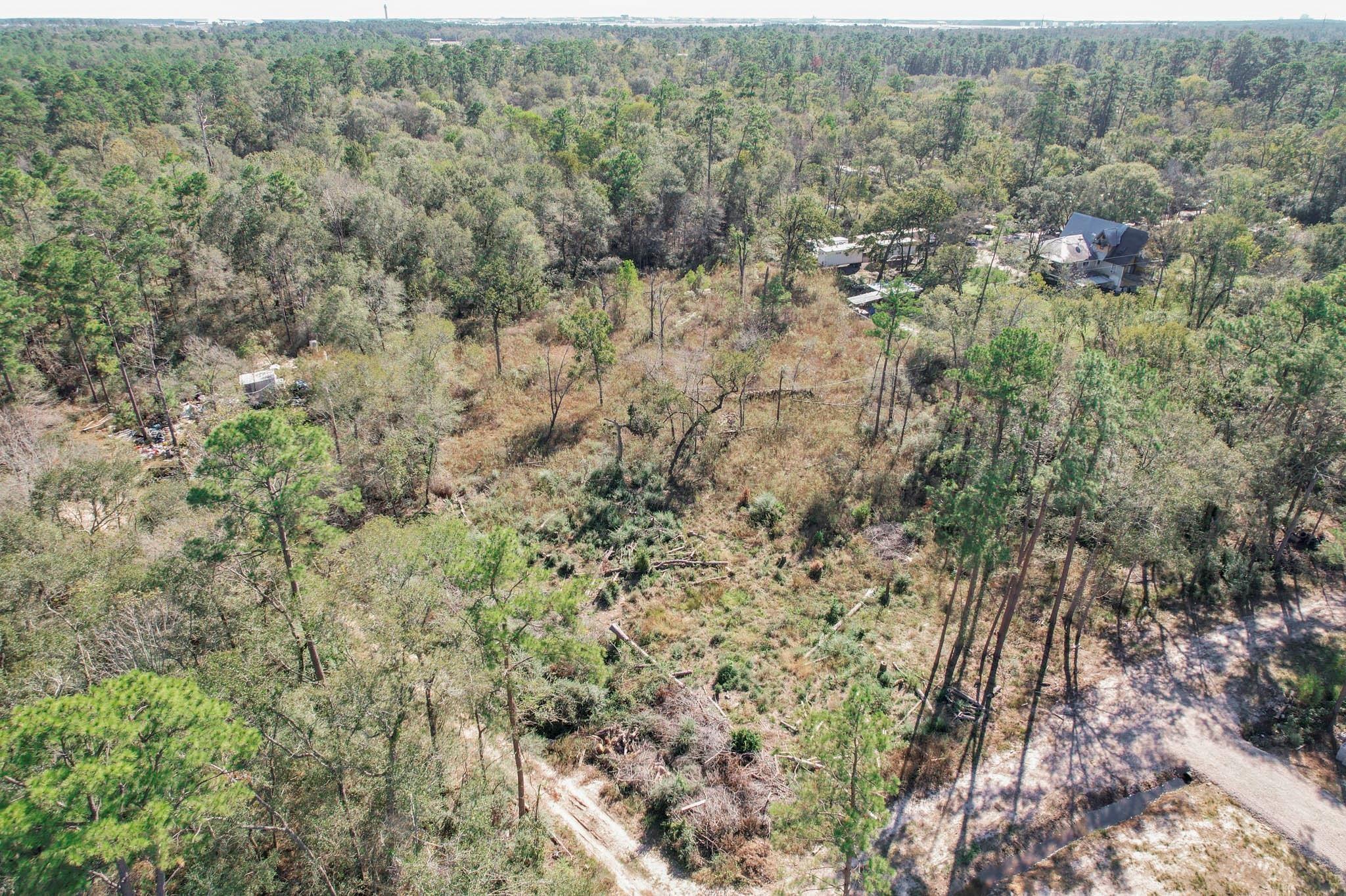 21414 Country Side Lane