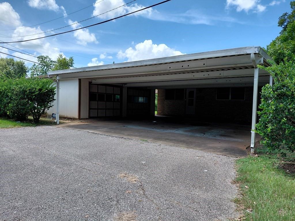 736 Northridge Street