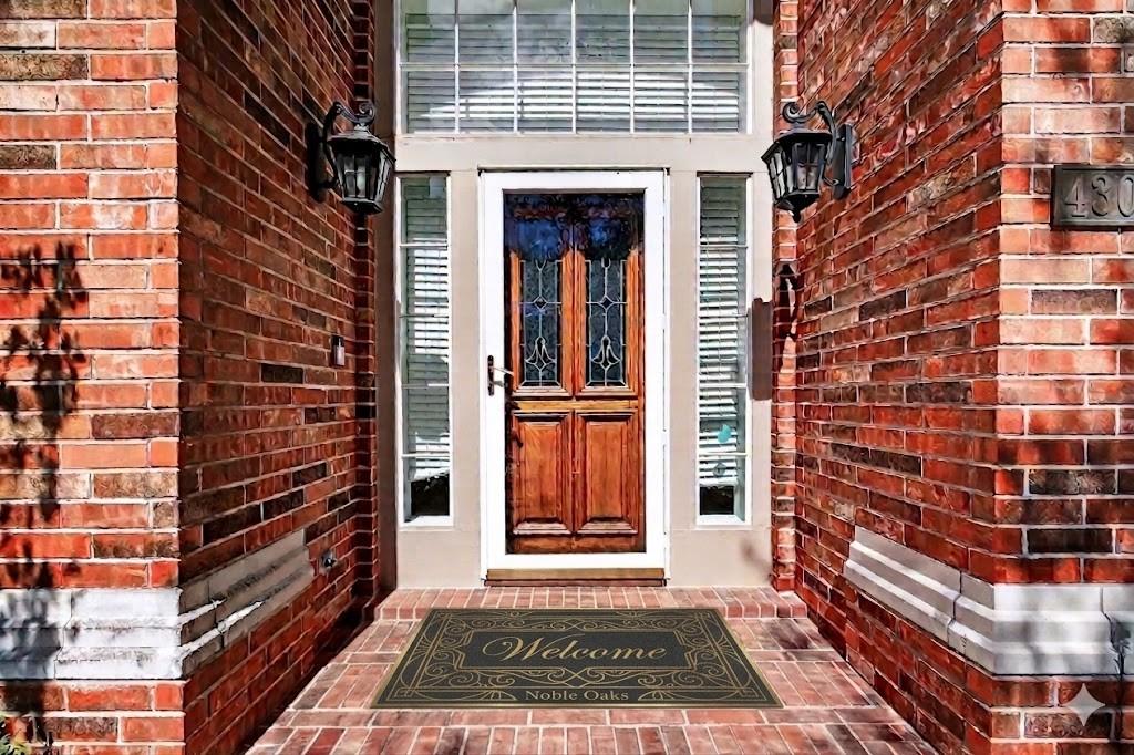4303 Noble Oak Trail