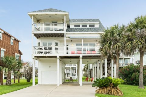 Photo of 13730 San Domingo Drive, Galveston, TX 77554 (MLS # 28971162)