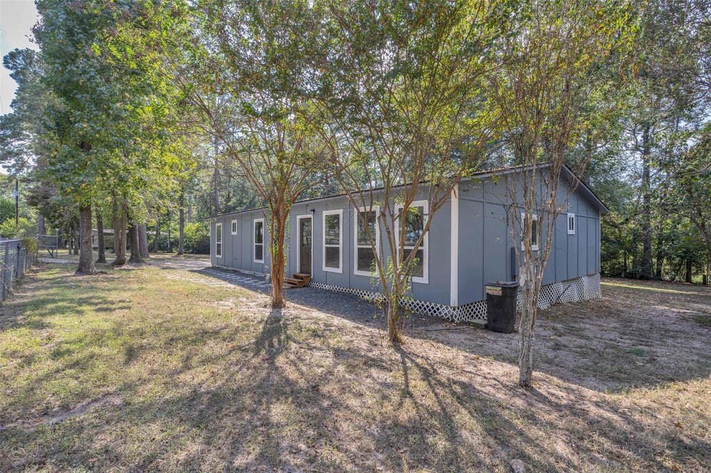 Photo of 30519 Lake Circle Lane, Magnolia, TX 77354 (MLS # 48284106)