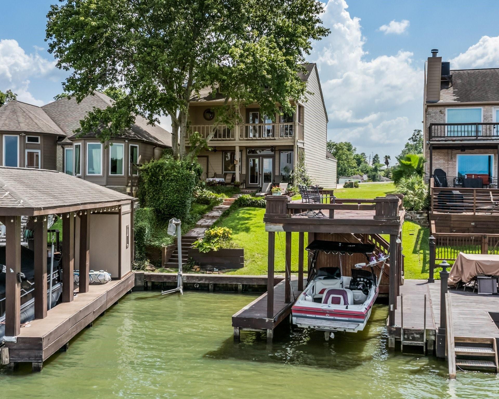 1130 Lake View Drive