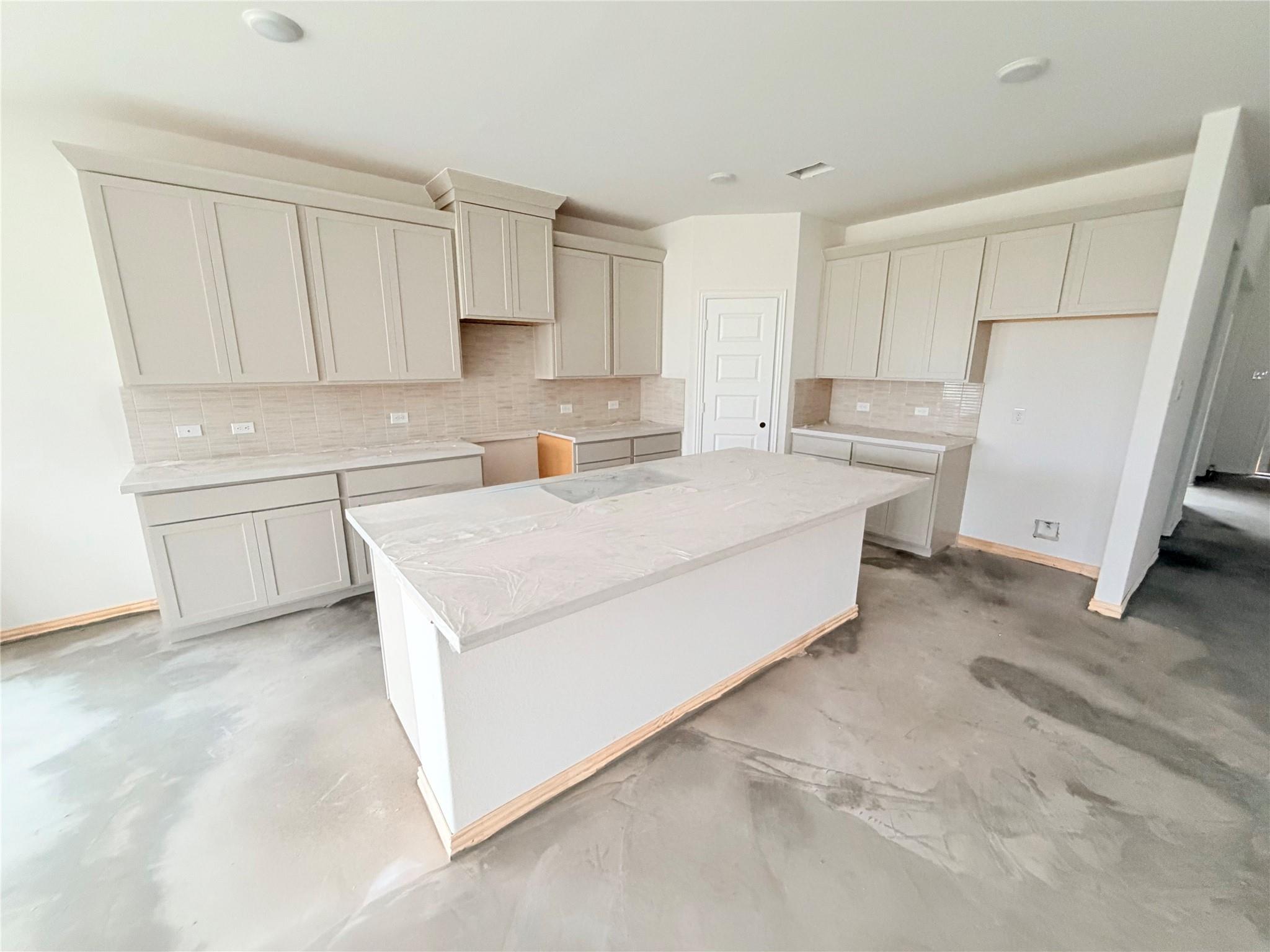 6227 Greenville Drive