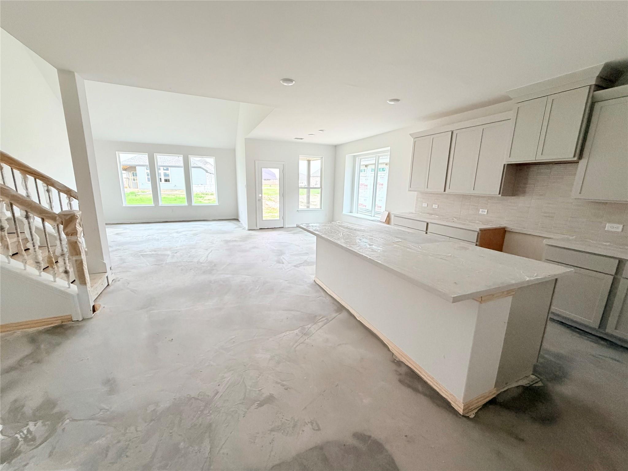 6227 Greenville Drive