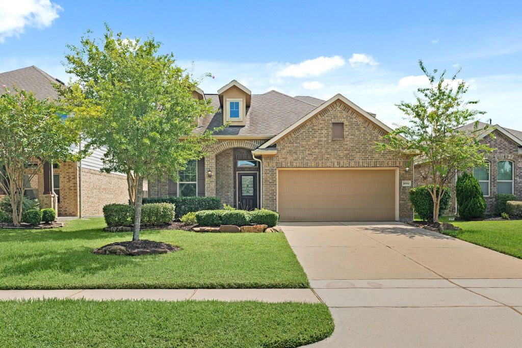 Photo of 16914 Upper Ridge Lane, Humble, TX 77346 (MLS # 24568914)